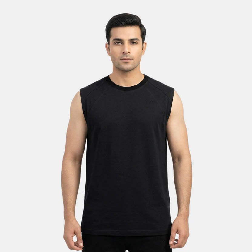 BLACK SLEEVELESS TEE